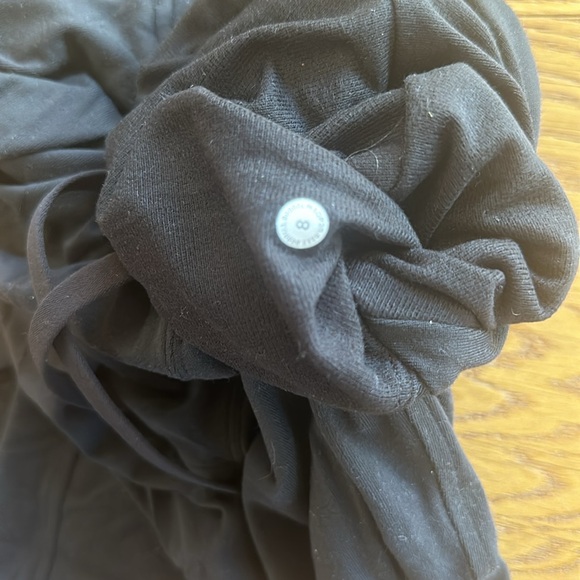 Lululemon jogger - Picture 2 of 3